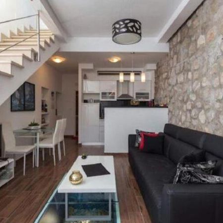 Aquarium Duplex - Duplex Two-Bedroom Apartment With Terrace Ντουμπρόβνικ Εξωτερικό φωτογραφία